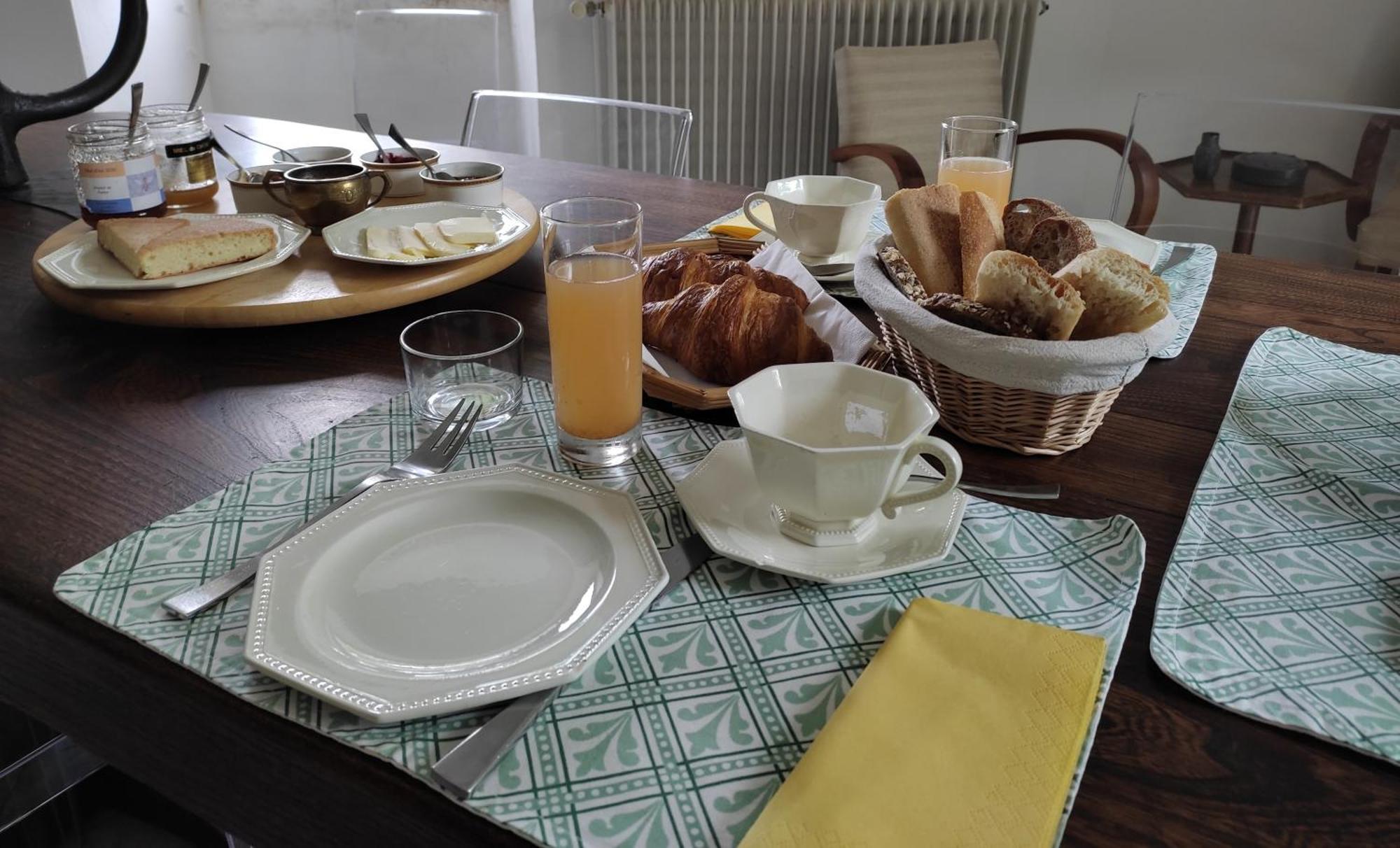 Le Logis Du Pradet Bed & Breakfast Moncrabeau Luaran gambar